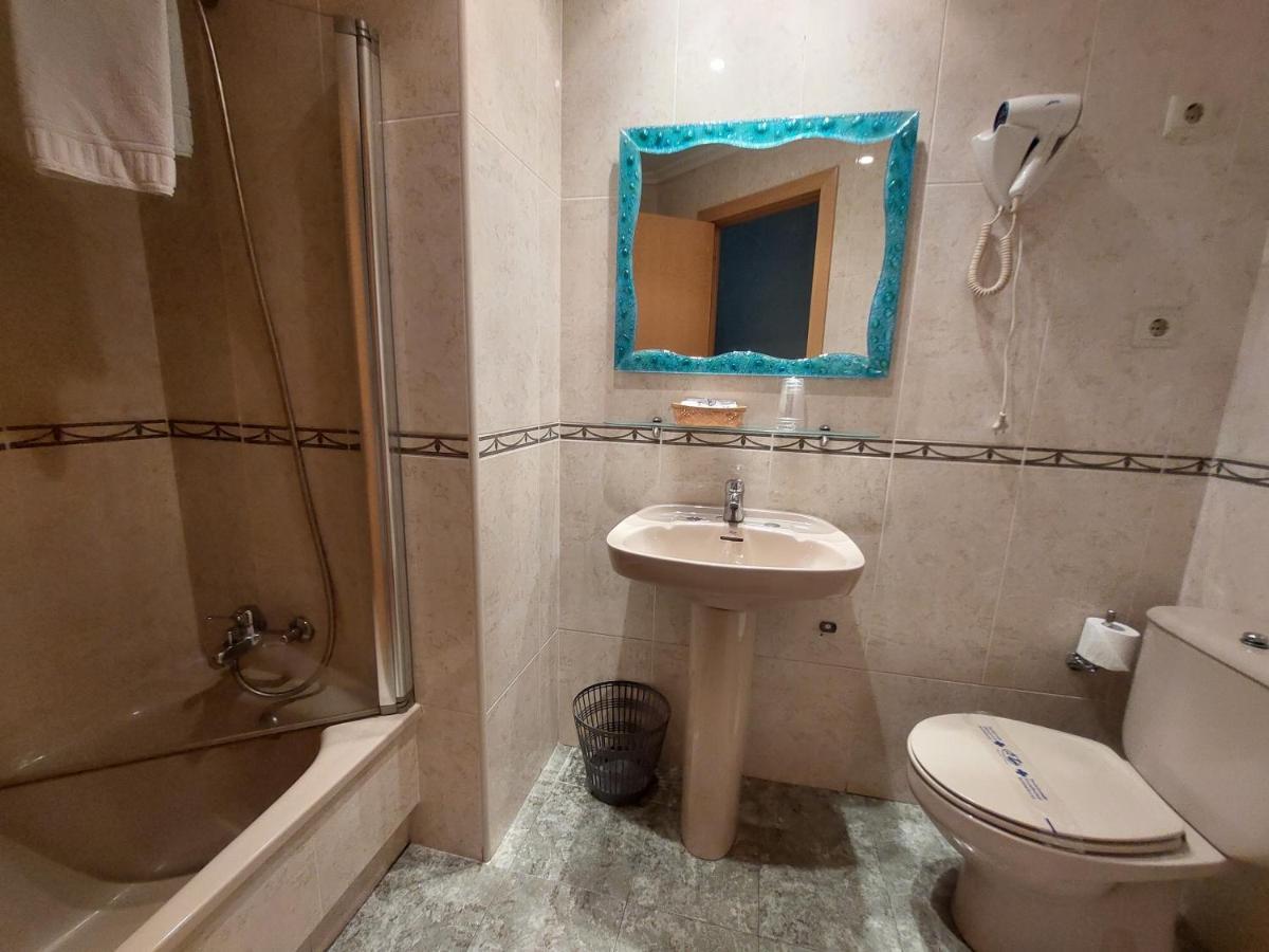 Hotel Chipen Vigo Bagian luar foto