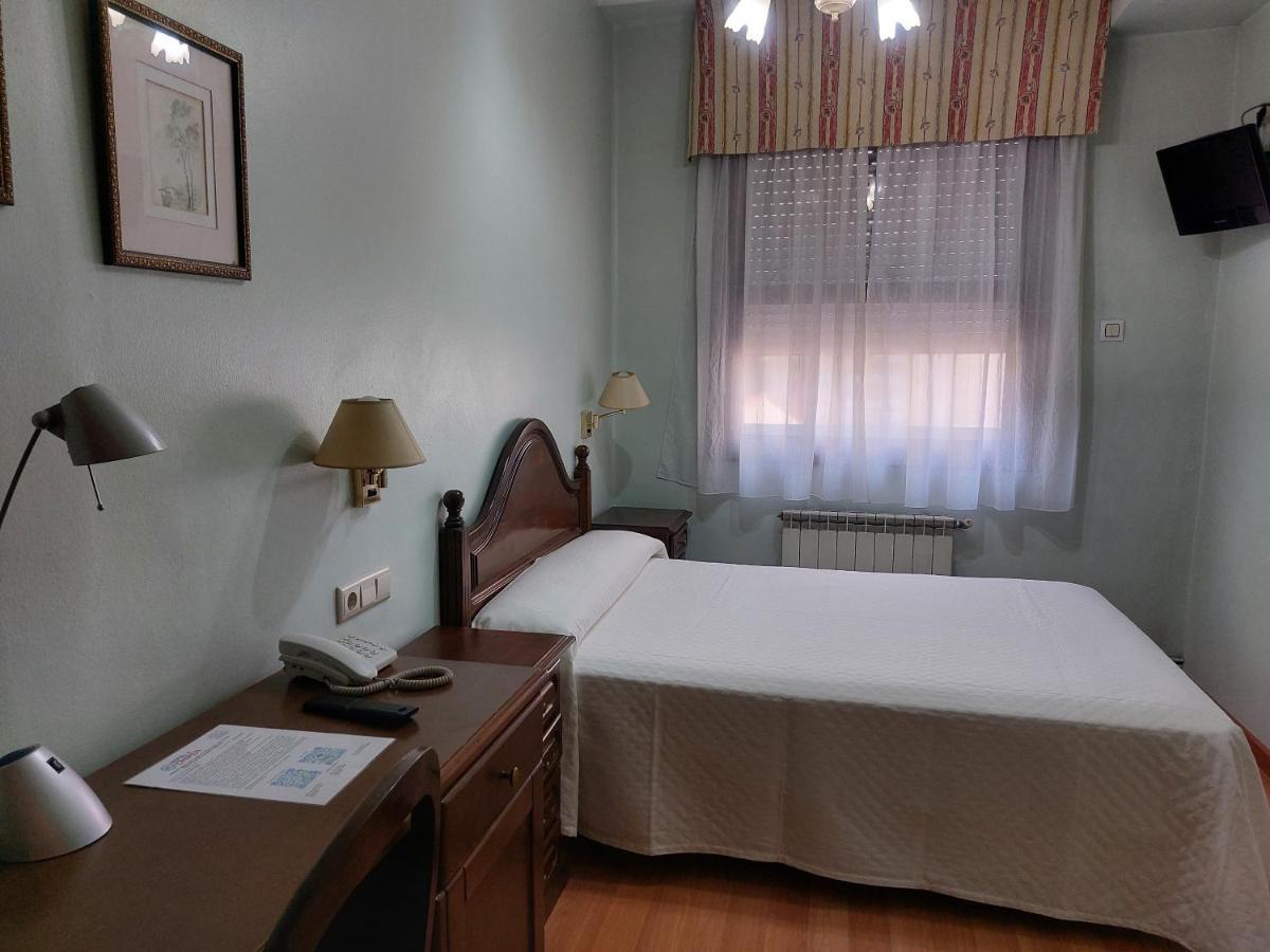 Hotel Chipen Vigo Bagian luar foto